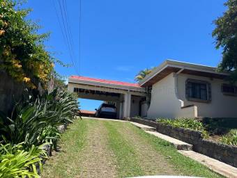 Venta de Casa en Heredia. RAH 26-1905 USO RESIDENCIAL Y COMERCIAL