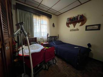 Venta de Casa en Heredia. RAH 26-1905 USO RESIDENCIAL Y COMERCIAL