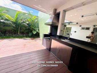 Escazu casa en alquiler $2.600 (en Guachipelin