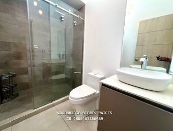 Escazú casa en alquiler $2.500 en condominio /Guachipelín