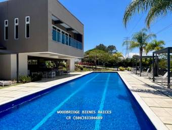 Escazú casa en alquiler $2.500 en condominio /Guachipelín