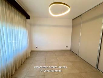 Escazú casa en alquiler $2.500 en condominio /Guachipelín