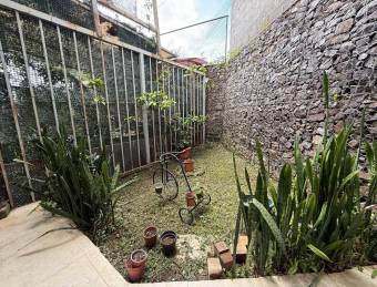 Se vende casa en San Pablo Heredia 26-403