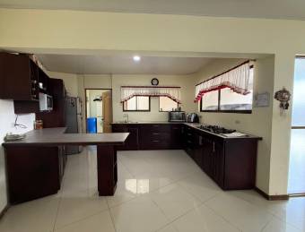 Se vende casa en San Pablo Heredia 26-403