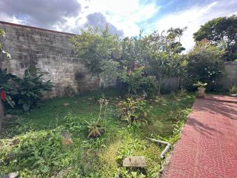 Se vende casa en San Francisco de 2 Ríos San José 26-1213
