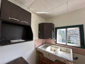 Se vende casa en San Francisco de 2 Ríos San José 26-1213