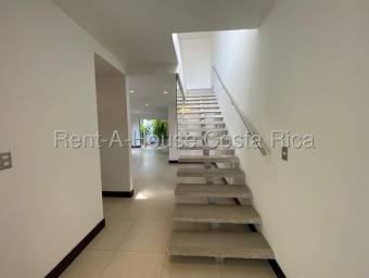 Alquiler de Casa en Santa Ana-Piedades. RAH 26-1471
