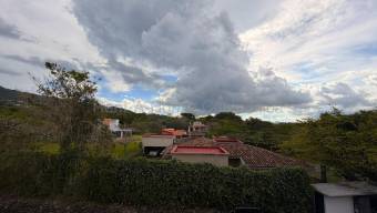 Se vende casa en Piedades Santa Ana 26-1916