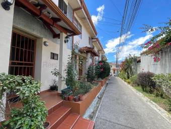 Vendo casa acogedora en Condominio en Zapote 26-1913