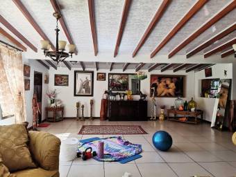 Se vende casa en Santa Ana San José 23-1533