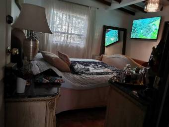 Se vende casa en Santa Ana San José 23-1533