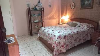 Apartamento en venta en San Pablo de Heredia dúplex amplio en condominio exclusivo #25-1733 GS