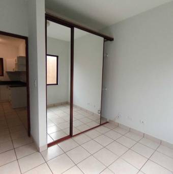 Venta de Apartamento en La Trinidad, Moravia. RAH 25- 895