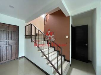 Venta de Casa en Condominio, San Rafael Arriba de Desamparados. RAH 26-1911