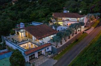 Venta propiedad con 2 mansiones y hermosas vistas