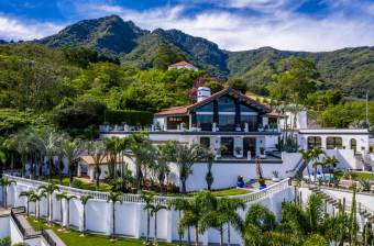 Venta propiedad con 2 mansiones y hermosas vistas
