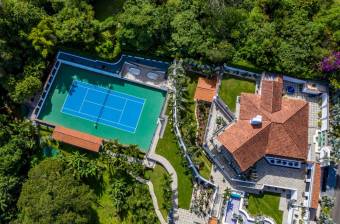 Venta propiedad con 2 mansiones y hermosas vistas
