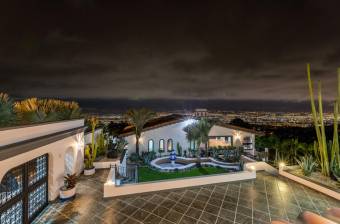 Venta propiedad con 2 mansiones y hermosas vistas