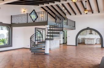 Venta propiedad con 2 mansiones y hermosas vistas