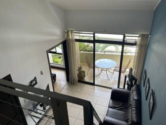Se alquila apartamento en Santa Ana San José 26-83