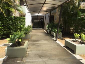 Se alquila apartamento en Santa Ana San José 26-83