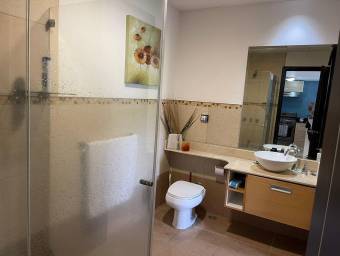 Se alquila apartamento en Santa Ana San José 26-83