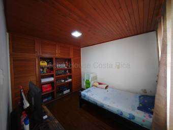 Alquiler de casa amplia para uso residencial o comercial #26-1899 GS