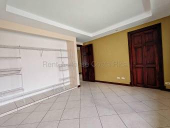 Casa en alquiler en Heredia Barva 2 niveles con jardín y excelente ubicación #26-1904 GS