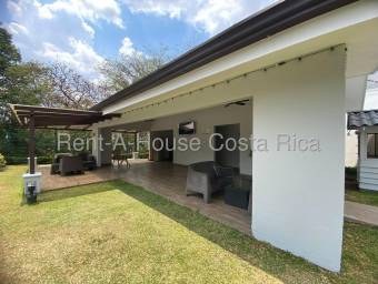 Se alquila casa en Pozos Santa Ana 26-1463