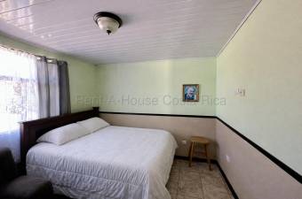 Venta de propiedad amplia con casa y apartamentos para inversión #26-1520 GS