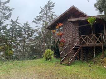 Hermosa Cabaña en Venta en Palo Verde de El Guarco, Cartago MLS 26-1774