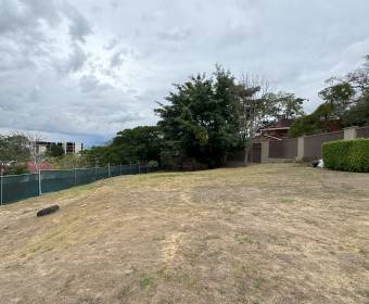 Lote de 800 m2 a la venta en condominio en Escazú
