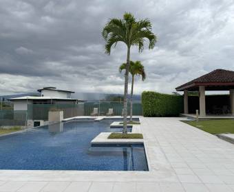 Lote de 800 m2 a la venta en condominio en Escazú