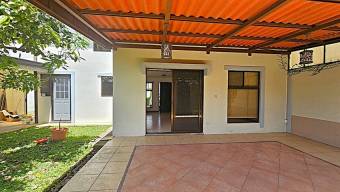 MLS-26-569 VENTA CASA MORAVIA SAN JOSE CONTACTENOS AL # 88987222