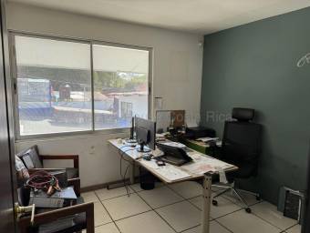 Terreno con Bodega Industrial en Heredia