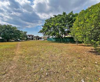 597 m2 lot for sale in the Veredas del Arroyo gated community in La Guacima, Alajuela.