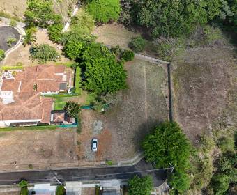 597 m2 lot for sale in the Veredas del Arroyo gated community in La Guacima, Alajuela.