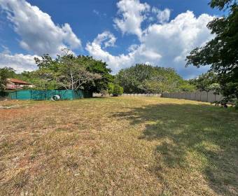 597 m2 lot for sale in the Veredas del Arroyo gated community in La Guacima, Alajuela.