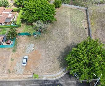 597 m2 lot for sale in the Veredas del Arroyo gated community in La Guacima, Alajuela.