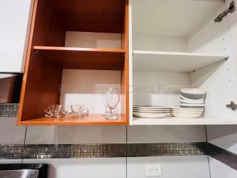 Se alquila apartamento en Catedral San José 26-1938