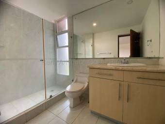 Se vende apartamento en Pozos Santa Ana 26-1932