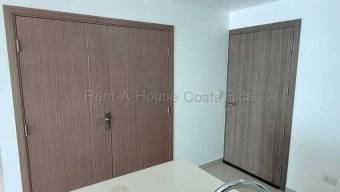 Se alquila apartamento en Tibás San José 26-1926