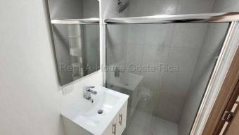 Se alquila apartamento en Tibás San José 26-1926