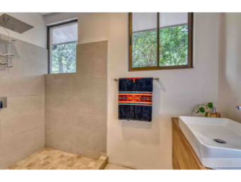 KOOKABURRA RESIDENTIAL COMPLEX FOR SALE WITH 4 APARTMENTS 