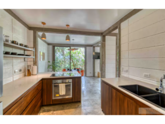 KOOKABURRA RESIDENTIAL COMPLEX FOR SALE WITH 4 APARTMENTS 