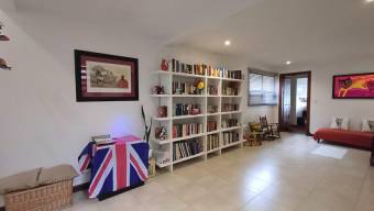 Venta de Casa en Tres Ríos, Cartago. RAH 25-1408