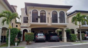 Venta de Casa en Tres Ríos, Cartago. RAH 25-1408