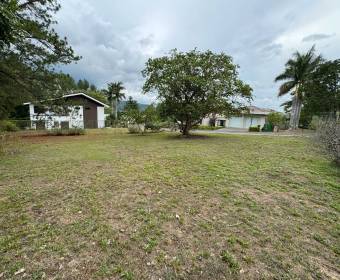 Lote de 600 m2 en venta en Condominio Bajo Par, dentro de Ciudad Hacienda Los Reyes, La Guacima