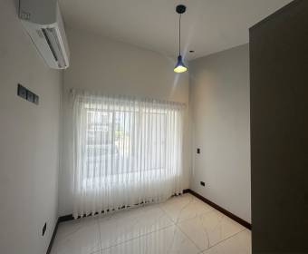 Casa moderna de una planta en venta en Condominio Las Mesetas dentro de Ciudad Hacienda Los Reyes