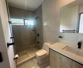 Casa moderna de una planta en venta en Condominio Las Mesetas dentro de Ciudad Hacienda Los Reyes